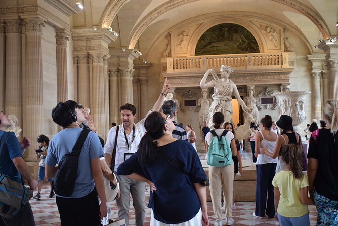 Paris Louvre Small Group Tour with Pre-Reserved Tickets - Why a small group helps inside the Louvre