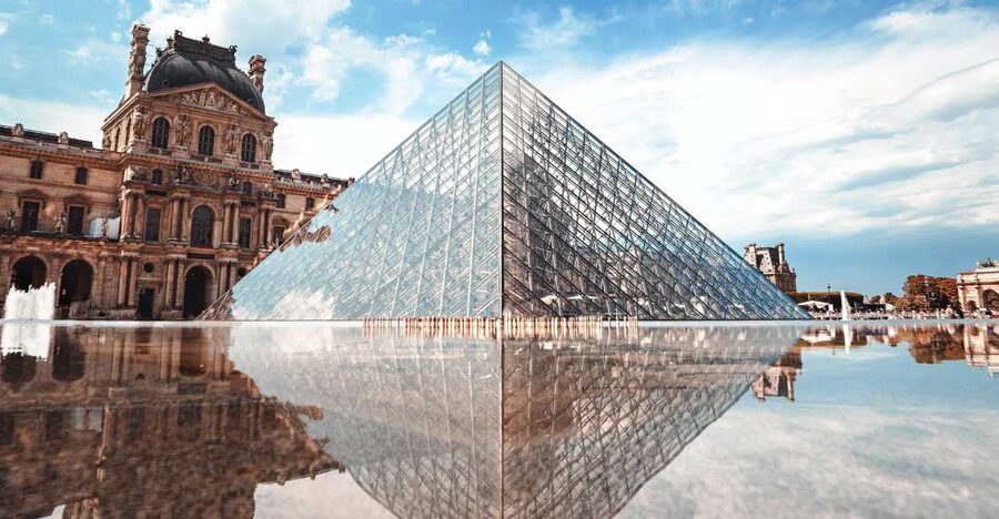 Paris: Louvre Ticket with Audioguide App and Seine Cruise - Moving from the museum to the Seine