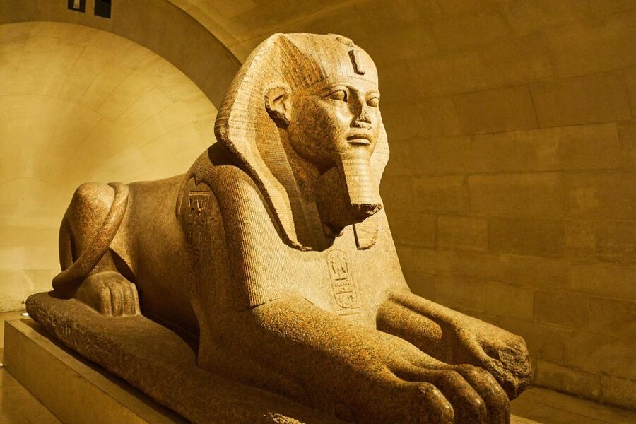 Paris: Louvre Ticket with Audioguide App and Seine Cruise - Who will get the most from this experience