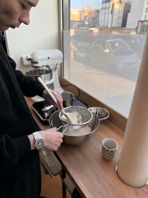 Paris: Macaron Baking Class in Central Paris - The value of a $122 Paris activity