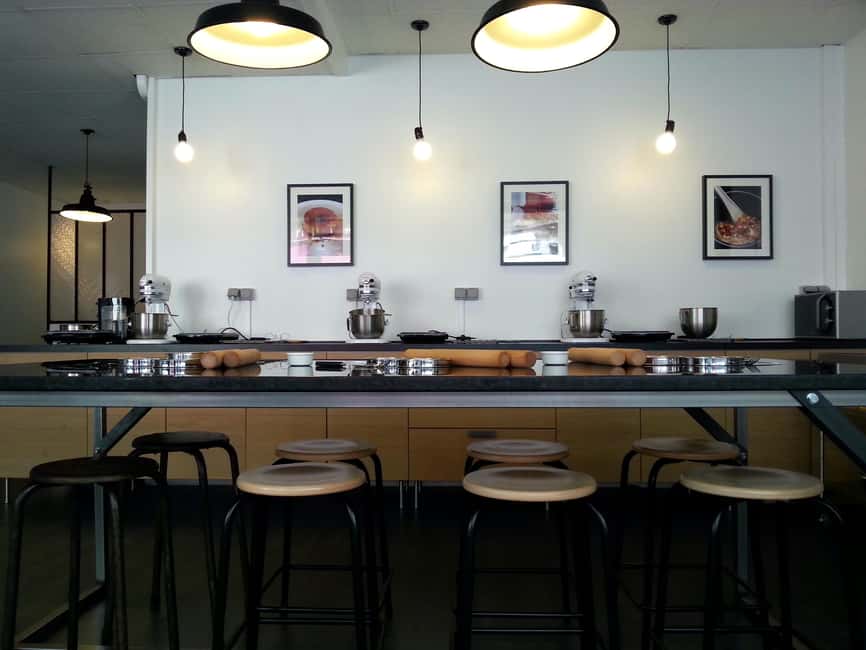 Paris: Macaron, Croissant or Pastry Class with a French Chef - Macaron class: precise work with a sweet payoff
