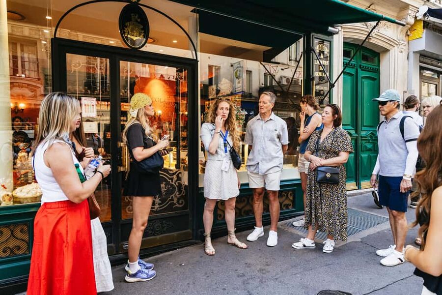 Paris: Montmartre Cheese, Wine & Pastry Guided Walking Tour - Should you book it?