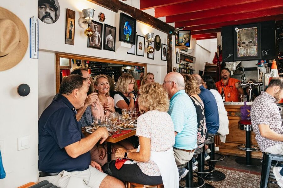 Paris: Montmartre Food and Wine Guided Tour - Starting with Montmartre’s food culture