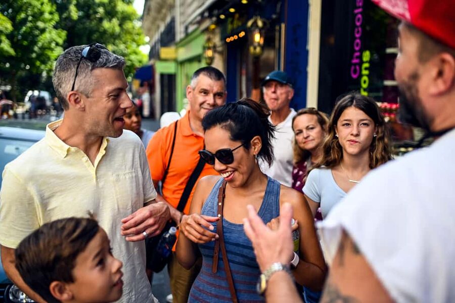Paris: Montmartre Food Tasting Walking Tour with Secret Dish - Crêpes and the crêpe versus galette lesson