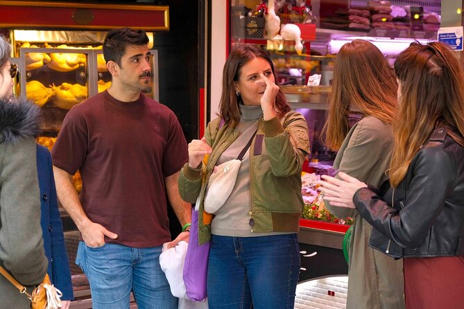 Paris Montmartre Food & Wine Tour with Eating Europe - Who should book, and who should think twice