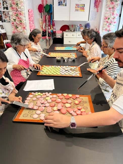 Paris: Montmartre Macaron Baking Workshop - Starting with Italian meringue and tant pour tant