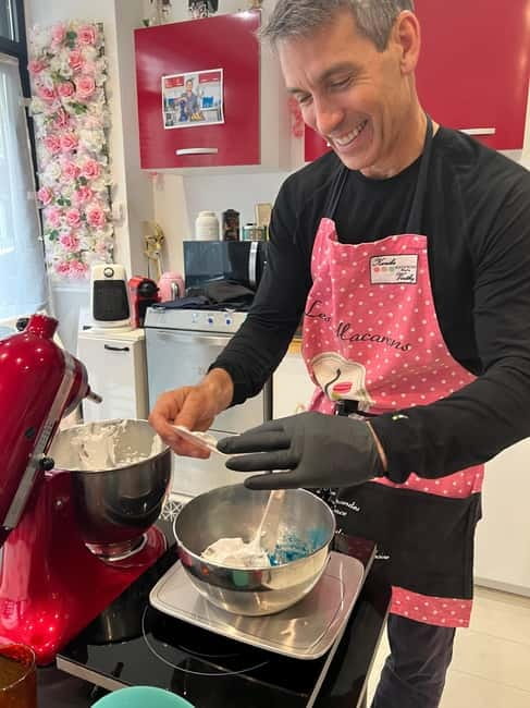 Paris: Montmartre Macaron Baking Workshop - Macaronage, the moment precision matters