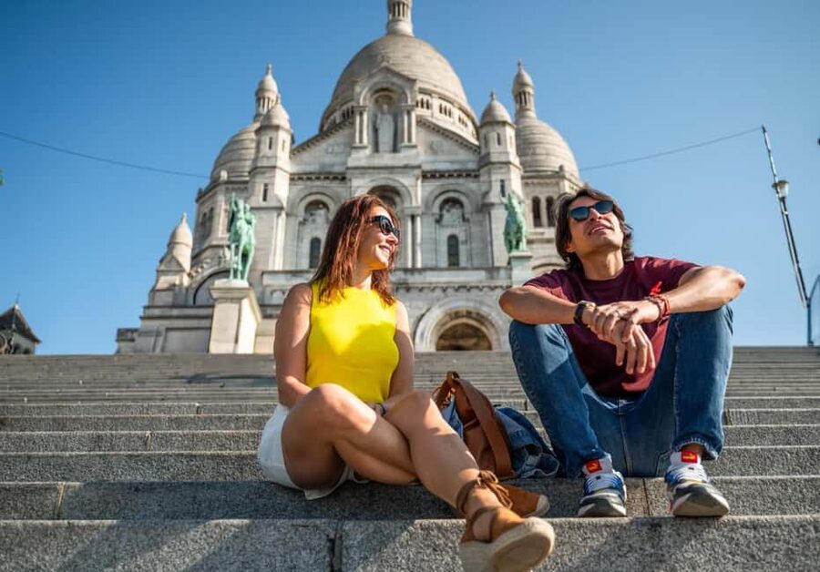 Paris: Montmartre, Notre-Dame, & Louvre Tour with Cruise - Île de la Cité and the medieval center