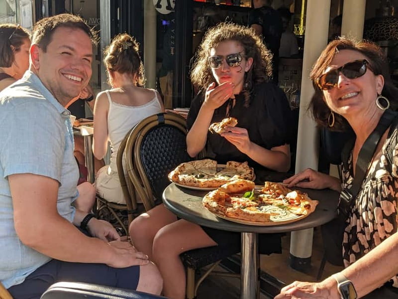 Paris: Montmartre/Pigalle Foodie Tour with Tastings - What this Montmartre food tour is really offering