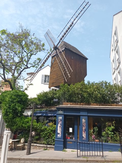 Paris: Montmartre Small Group Guided Walking Tour - Why this Montmartre route works