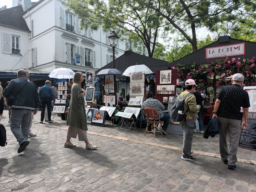 Paris: Montmartre Small Group Guided Walking Tour - Lapin Agile and the vineyard