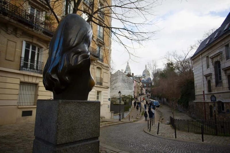 Paris: Montmartre. The old artist village+its unique charm. - A hill once dotted with more than 30 windmills