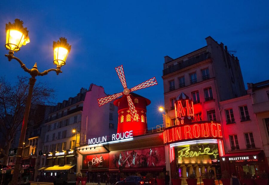 Paris: Moulin Rouge Show with Champagne and Drop-Off Service - Key Points Before You Book