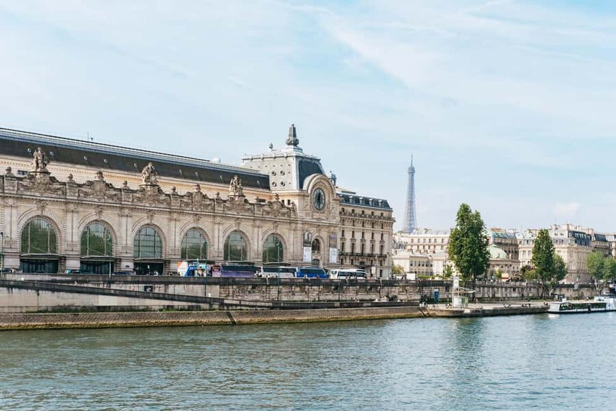 Paris: Musée d'Orsay Guided Tour with Skip-the-Line Tickets - Entering a railway station turned museum