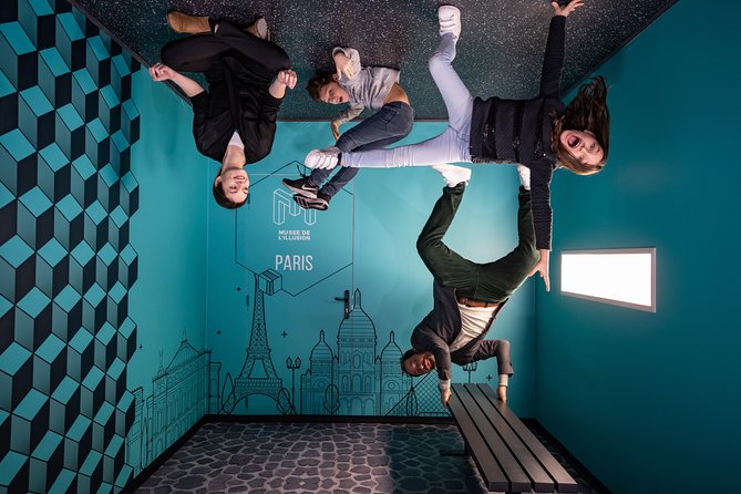 Paris Museum of Illusions Entry Ticket - Timing, crowds, and the Paris setting