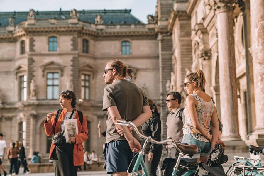 Paris: Night Small-Group Bike Tour and Boat Cruise - Key points to know before you book