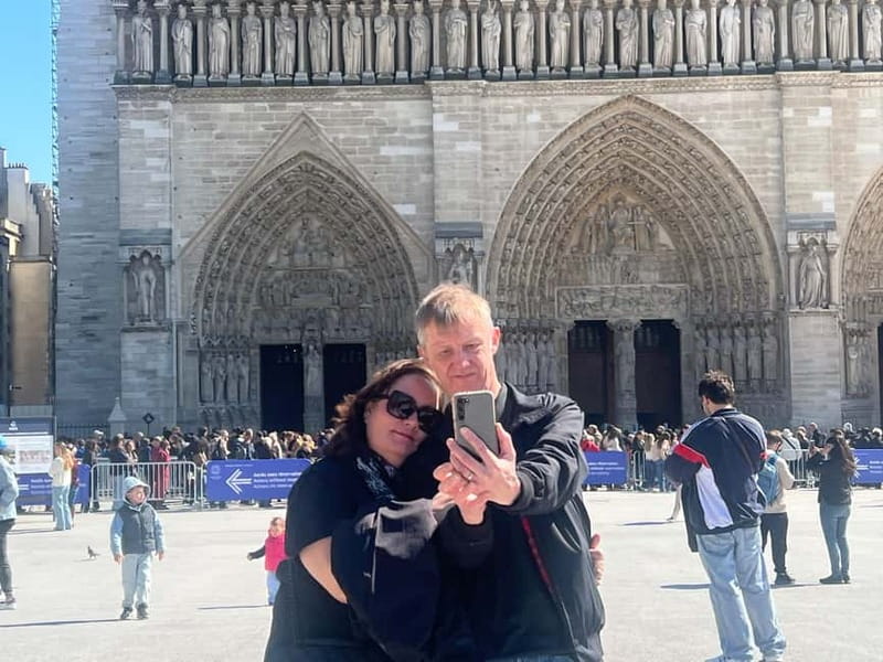 Paris: Notre-Dame Cathedral Exterior Tour & Free Entrance - The 2019 fire and Notre-Dame’s rebuilding