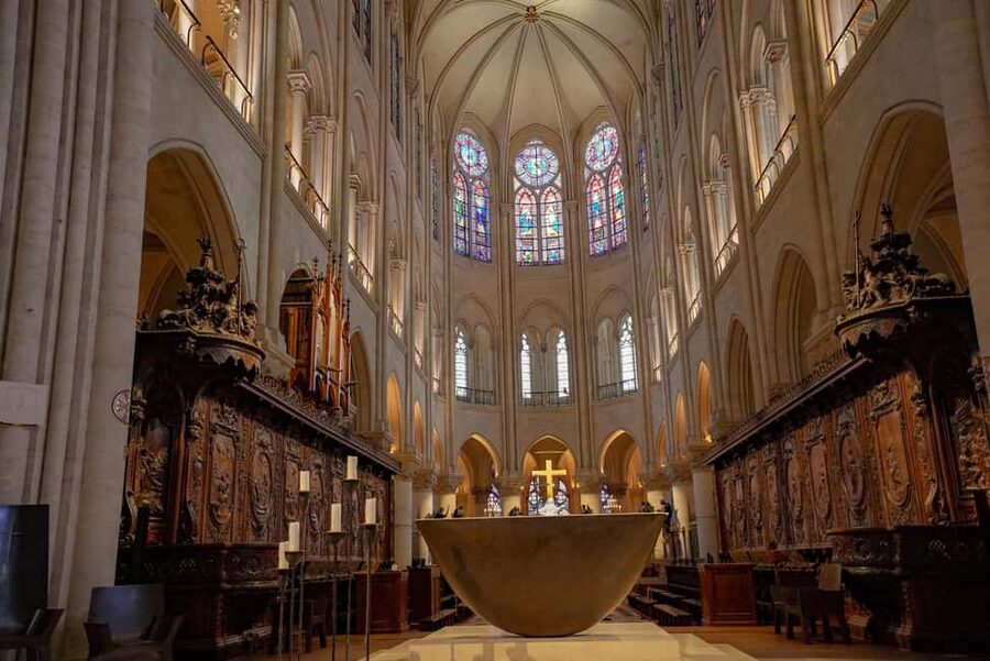 Paris: Notre Dame Cathedral Exterior Tour with Free Entry - Key points to know before you book