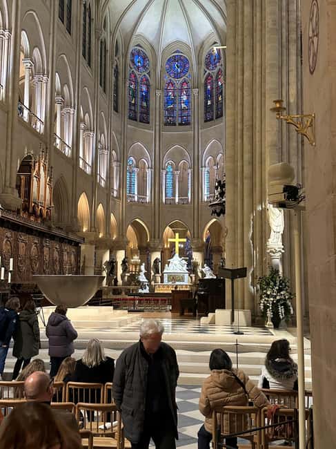 Paris: Notre Dame Cathedral Guided Tour of the Neighborhood - The Notre-Dame façade deserves unhurried attention