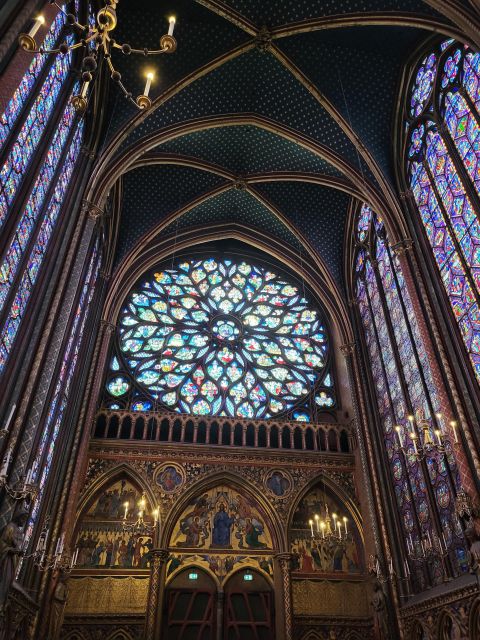 Paris: Notre Dame Exterior Walking Tour with Sainte Chapelle - Notre Dame, seen from the streets