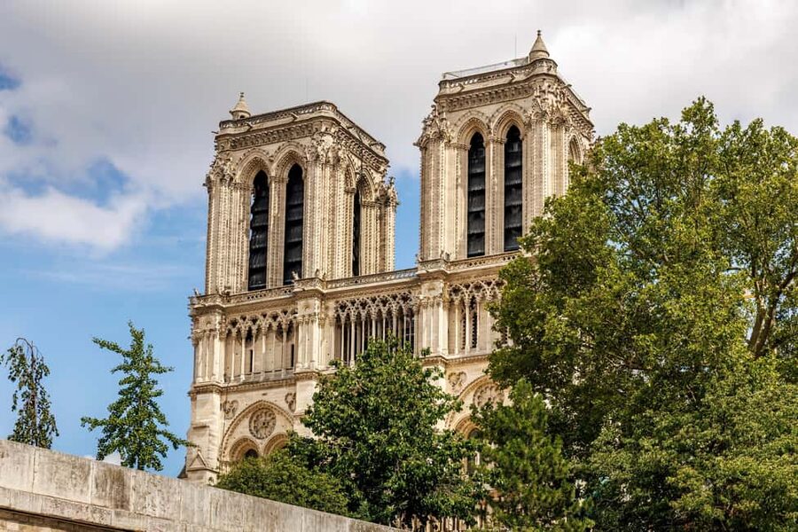 Paris: Notre Dame Outside Tour and Sainte Chapelle Ticket - Notre Dame from the outside after the 2019 fire