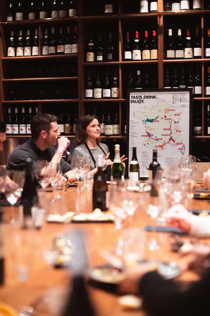 Paris: O Chateau's Wine Tasting Dinner - A wine dinner beside the Louvre