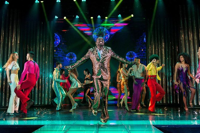 Paris Paradis Latin Cabaret Show with Champagne - Inside the 1-hour-45-minute show