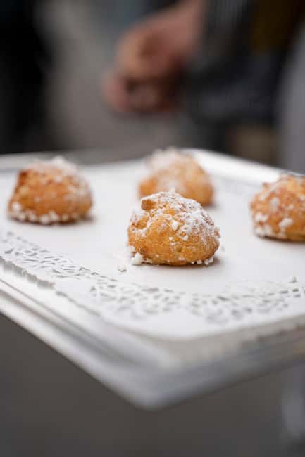 Paris : Pastries and Tragedies, The sweet tour of Montmartre - Le Bateau-Lavoir and the artists’ Montmartre