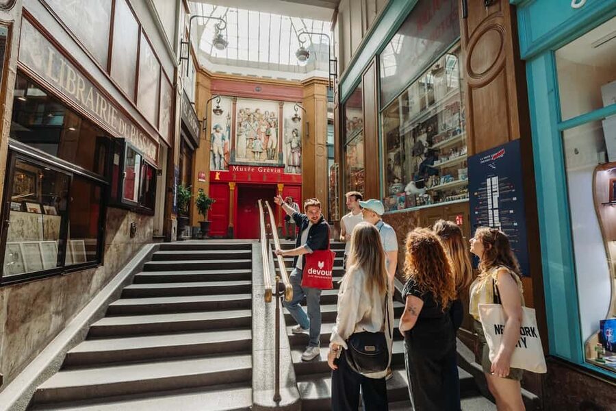 Paris: Pastry & Chocolate Walking Tour with Tastings - Finishing along Rue Montorgueil