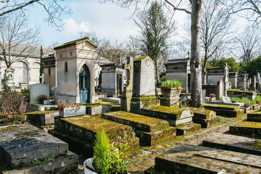 Paris: Pere Lachaise Cemetery Guided Tour - Key points to know before you book