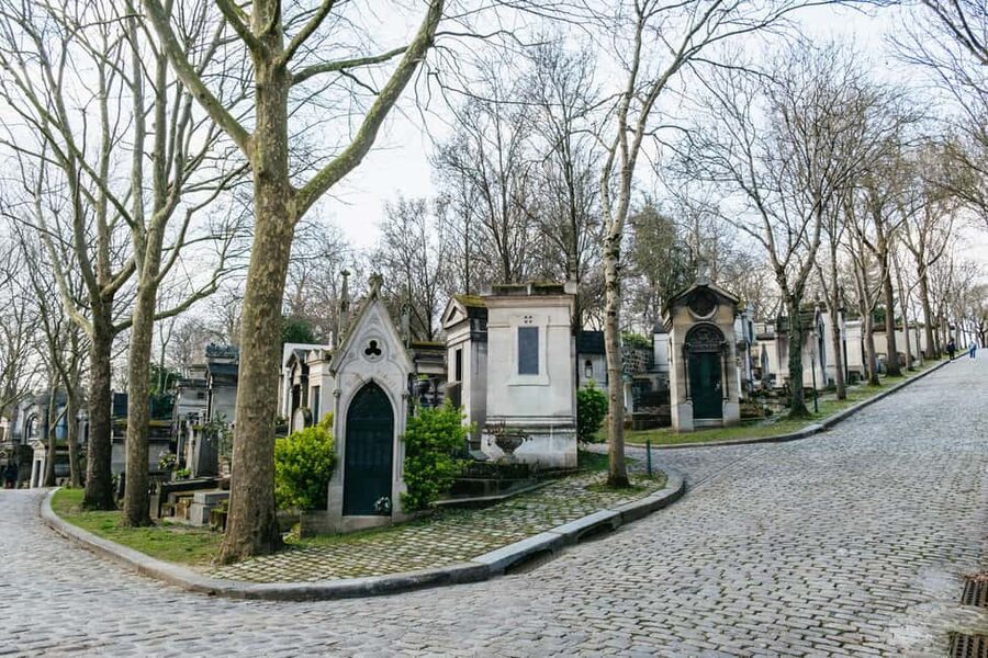 Paris: Pere Lachaise Cemetery Guided Tour - How long the walk really feels