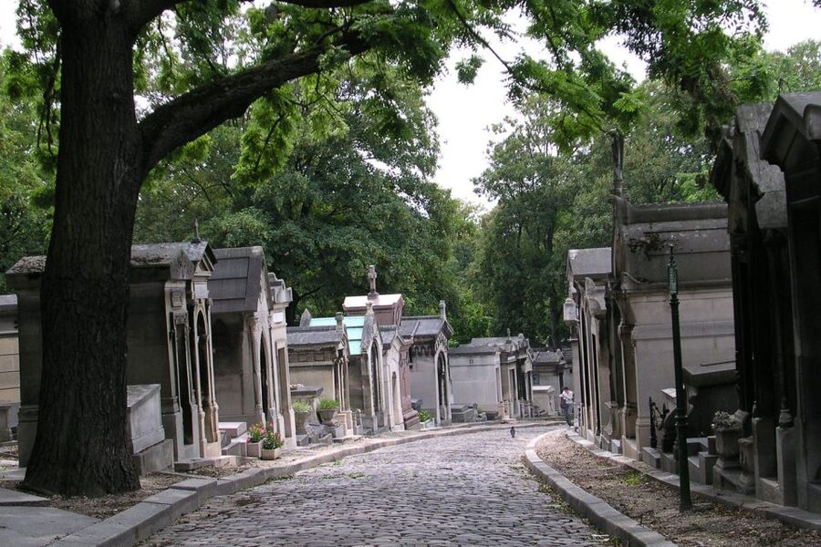 Paris: Père Lachaise Cemetery Walking Tour - Is $53 a fair price?