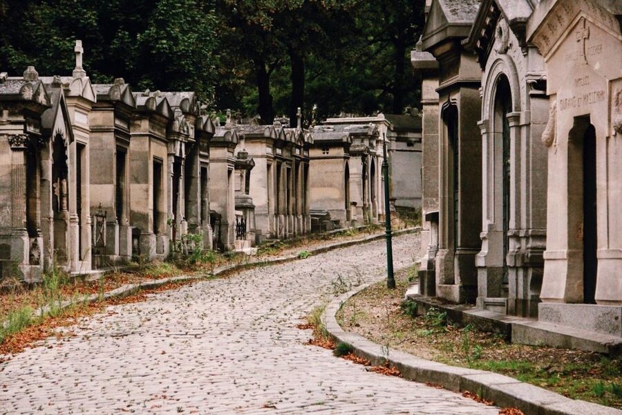Paris: Père Lachaise Cemetery Walking Tour - Who will enjoy this tour most