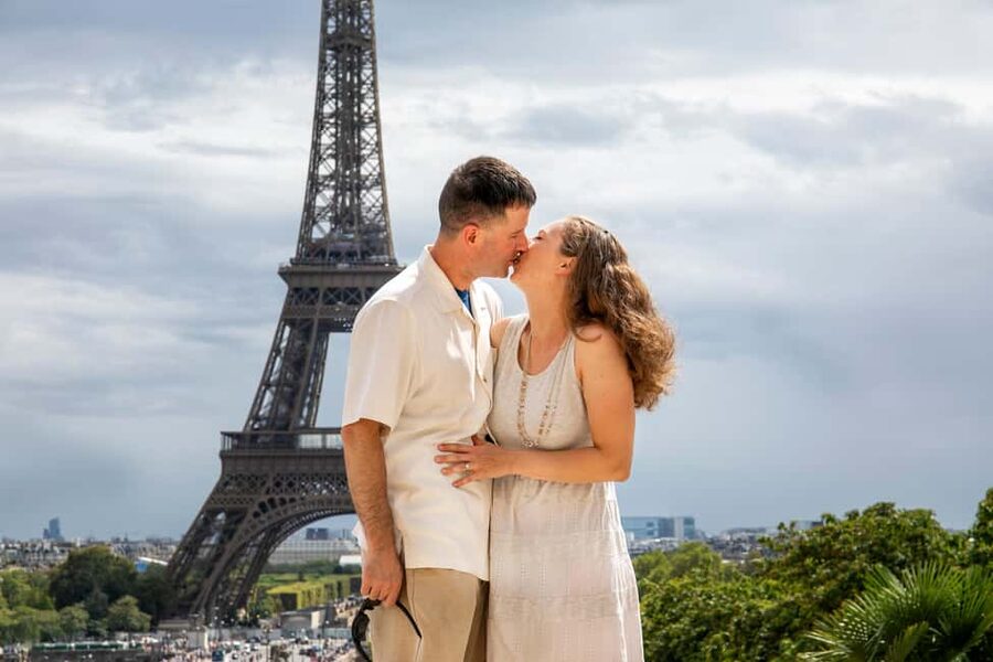 Paris: Photoshoot Around Eiffel Tower with 55 Edited Photos - Weather, timing, and public-space realities