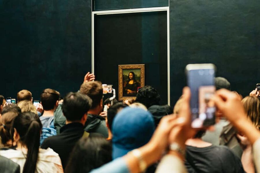 Paris: Priority Access Louvre with Host -Direct to Mona Lisa - The fast route to the Mona Lisa