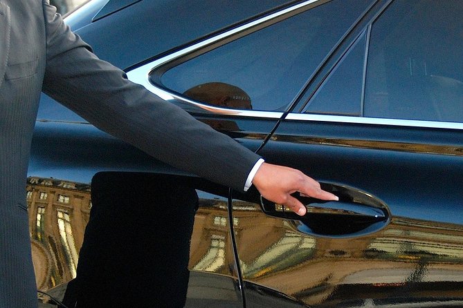 Paris Private Arrival Transfer from Charles de Gaulle (CDG) or Orly (ORY) - How the $54.06 price works