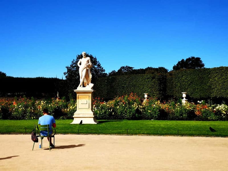 Paris: private city tour with seine river cruise - What $205 means for your group