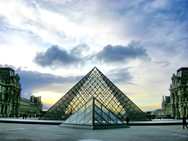 Paris: private city tour with seine river cruise - Who should book this Paris walk