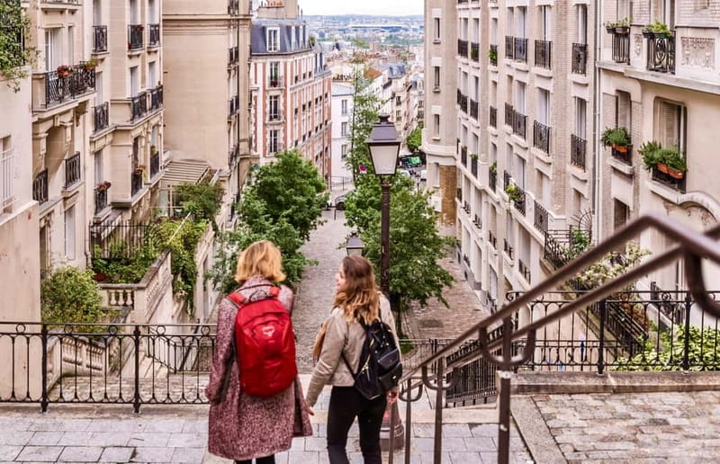 Paris: Private Custom Highlights and Gems Tour with a Local - Should you book this private Paris walk?