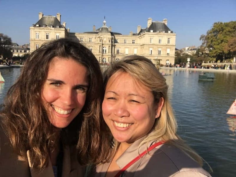 Paris: Private Custom Highlights and Gems Tour with a Local - A Paris walk built around your interests