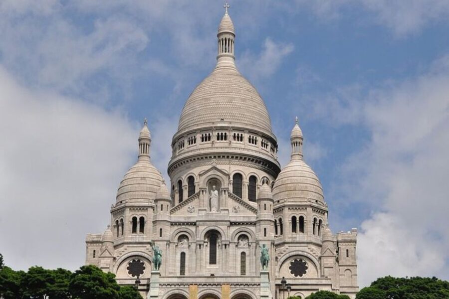 Paris: Private Custom Walking tour with A Local Guide - What $63 per person really buys