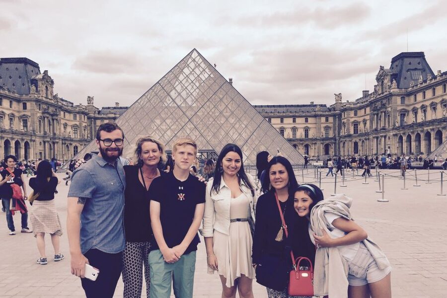 Paris: Private Customized Tour with a Local Guide - Choosing between two and six hours