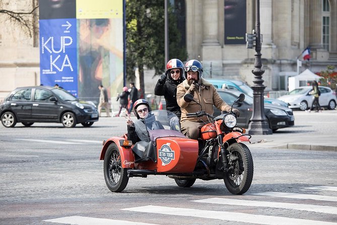 Paris Private Flexible Duration Guided Tour on a Vintage Sidecar - Montmartre, Place du Tertre, and Sacré-Cœur