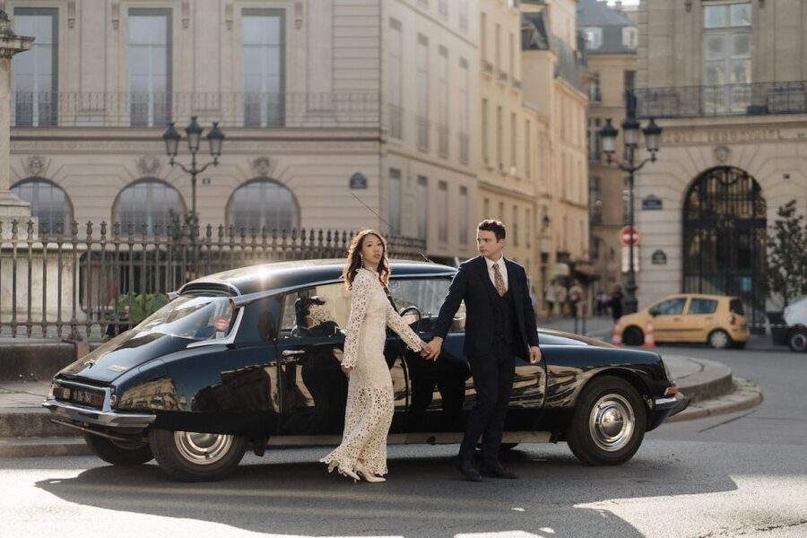 Paris: Private Guided City Tour in a Traction Avant or DS 21 - Starting with hotel pickup