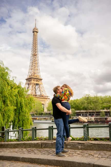 Paris: Private Photoshoot at the Eiffel Tower - Timing, transport, and comfort