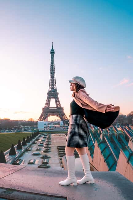Paris: Private Photoshoot Near the Eiffel Tower - What the posing guidance is really worth
