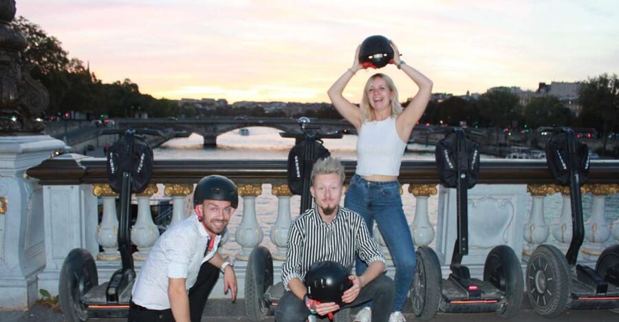 Paris: Private Sightseeing Segway Tour - What the $70 price really buys you