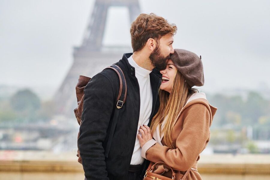 Paris: Private VIP Photoshoot with Experienced Photographer - Meeting Mattia and setting the tone