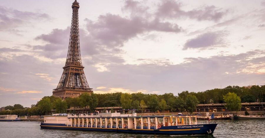 Paris: Romantic Cruise with 3-course Dinner on Seine River - Notre Dame, Bercy, and the return journey