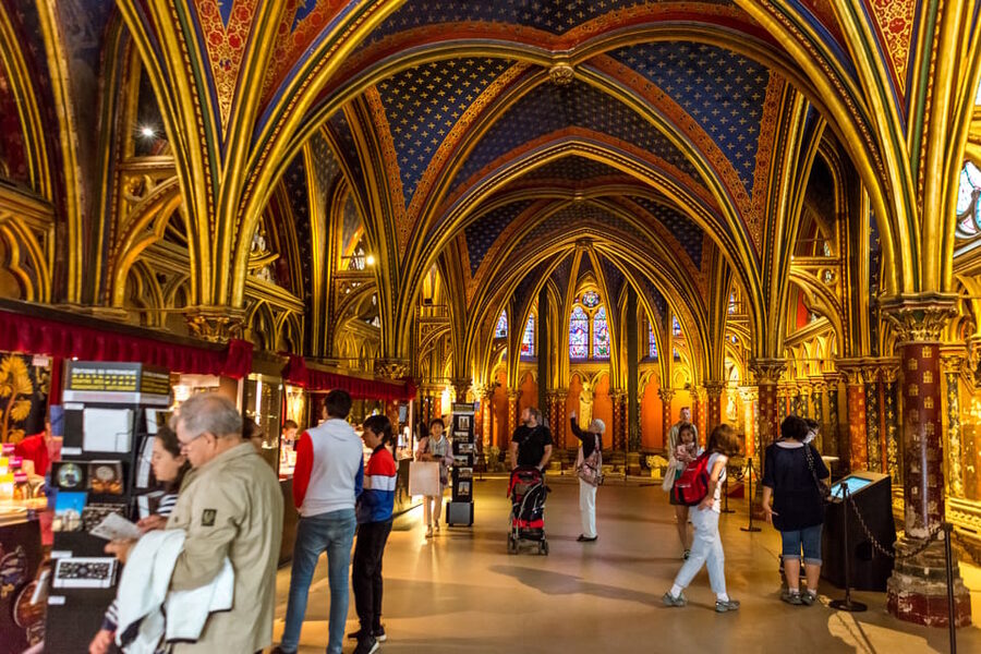 Paris: Sainte-Chapelle and Conciergerie Combined Tickets - Crowds, comfort, and practical limits